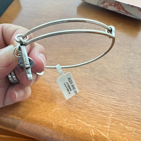 NWT Alex and Ani ‘Love' Charm Bracelet - Picture 4 of 8